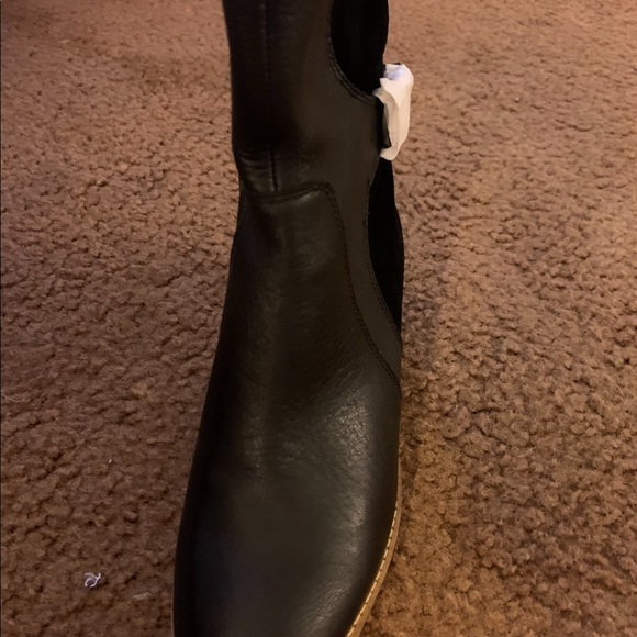 Brand new Lucky brand boots. - Picture 4 of 6